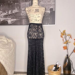 Fitted Black Beautiful Lace Skirt